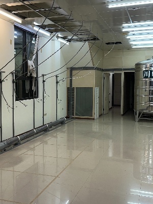 自助洗衣店管線與水塔系統配置