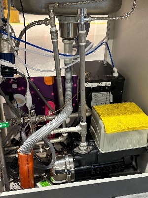 百貨公司展示櫃體管路與用電配置